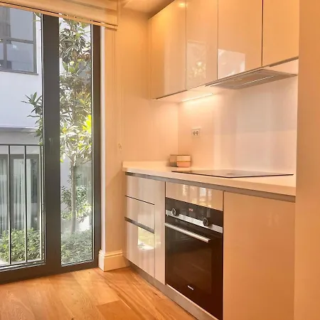 Modern Near Taksim Apartment *